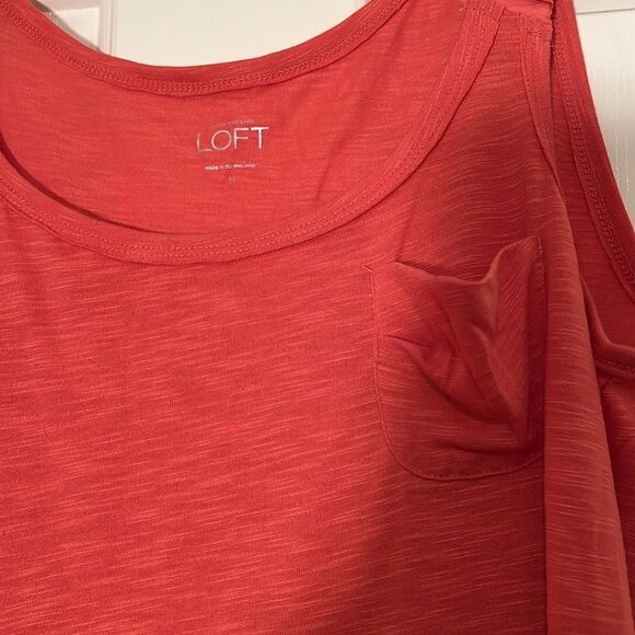 NWOT Loft Tank - Picture 2 of 5